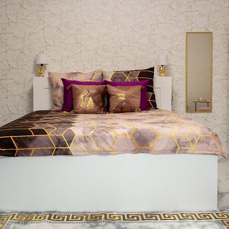 Apartament Gold Aleja Nmp 8 - Free Parking Czestochowa Exterior photo
