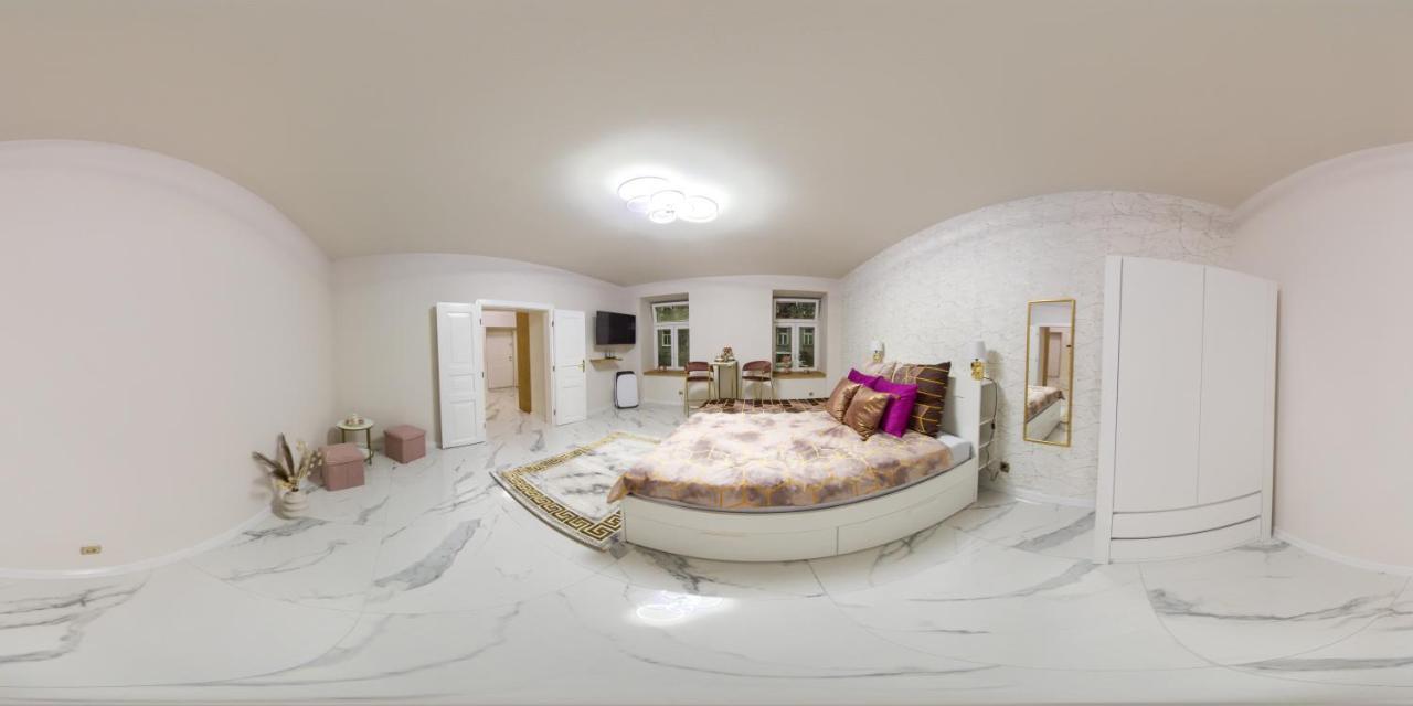 Apartament Gold Aleja Nmp 8 - Free Parking Czestochowa Exterior photo